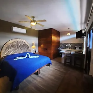  Hotel Isla Bonita